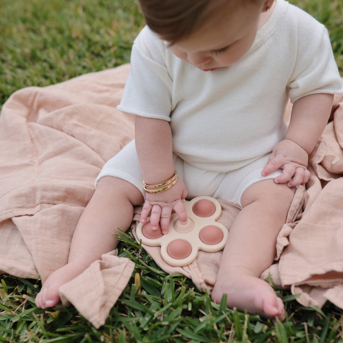 Flower Press Toy - Rose/Blush/Shifting Sand